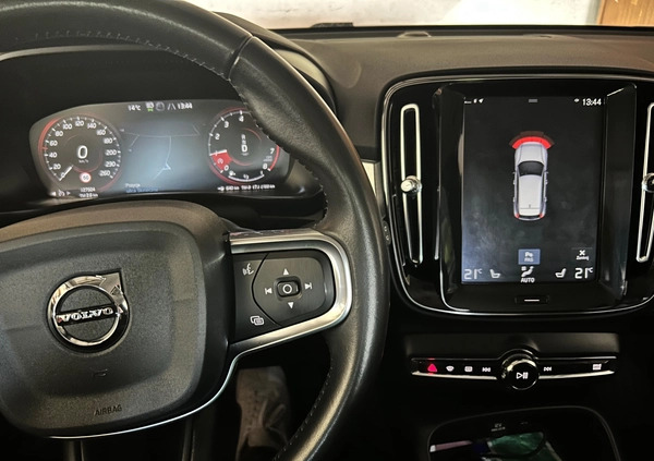 Volvo XC 40 cena 110000 przebieg: 127000, rok produkcji 2020 z Pelplin małe 46